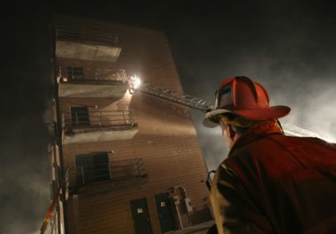 Conax 一般工業General Industry 緊急服務應用：消防救援培訓Emergency Services Application: Fire Rescue Training